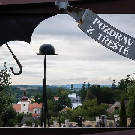 Depandance - Vedlejsi Budova U Zamku * Třešť